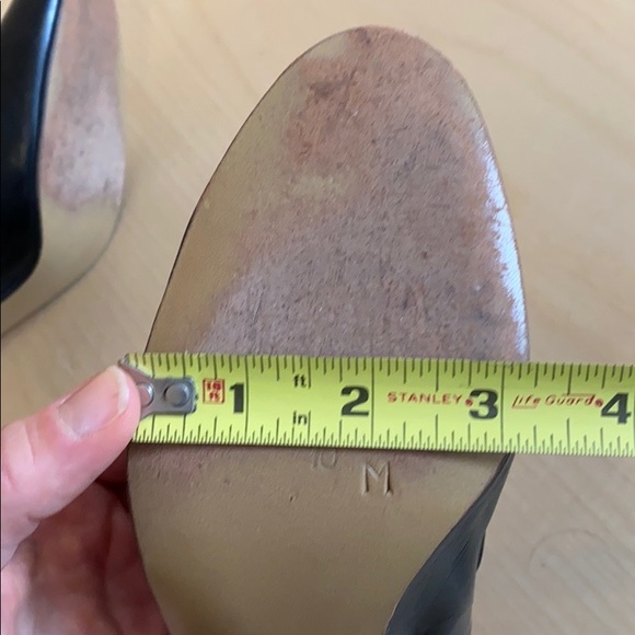 Black Vintage Rolina Ferragamo heals. - Picture 9 of 16